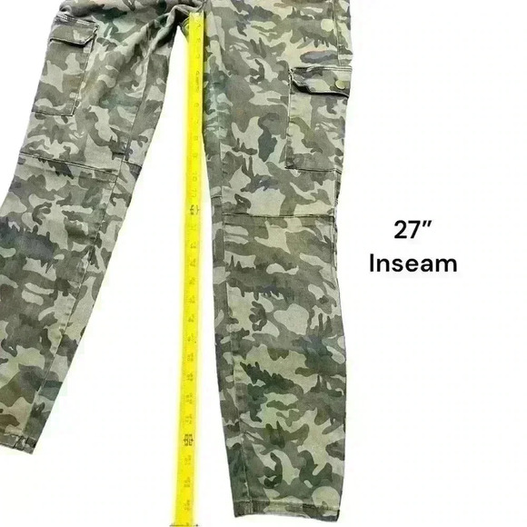 Ashley Mason Camo Cargo Pants, Size 13/31 Juniors - Picture 6 of 6